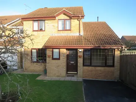 Building work at Friesian Close, Shaw