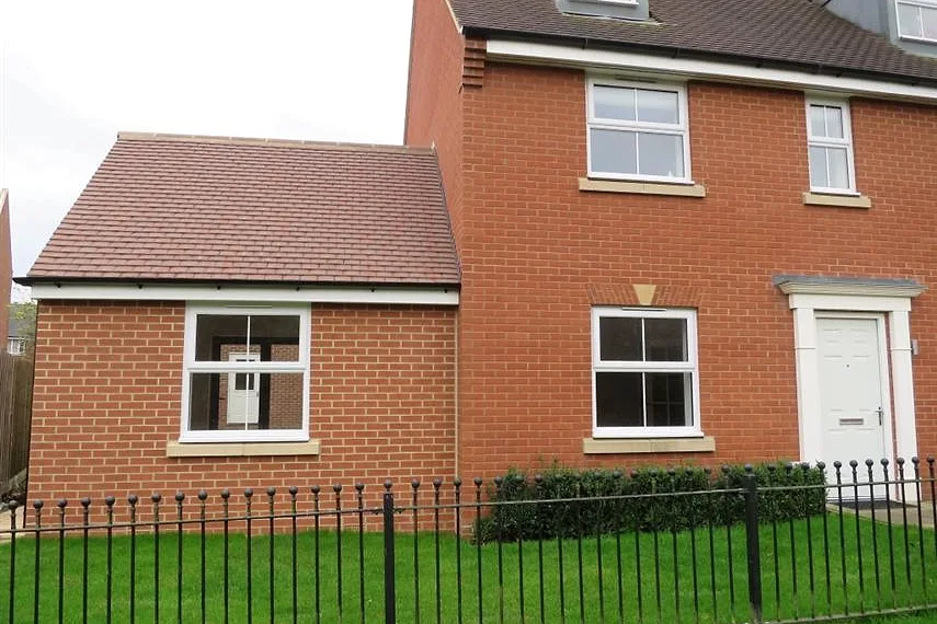 Prospero Way, Taw Hill, Swindon: Small extension by A.P. Berrystone